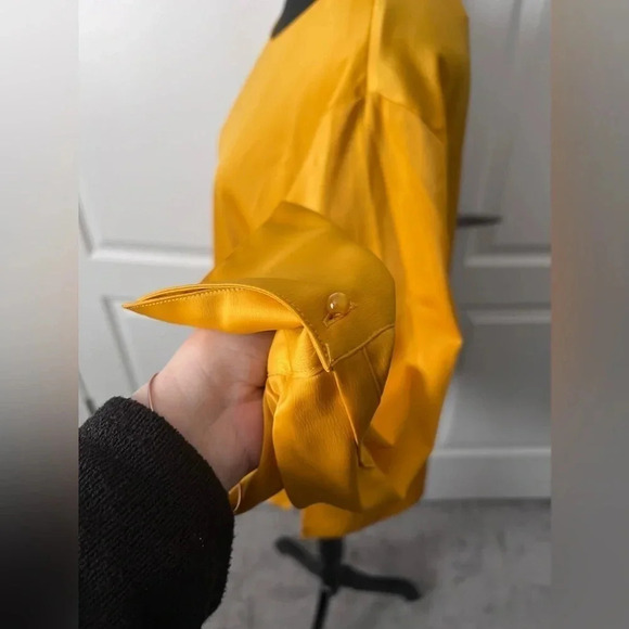 NWT | G by Gustavo Arango | Mustard  Yellow Satin Blouse | Size XL - Picture 5 of 8